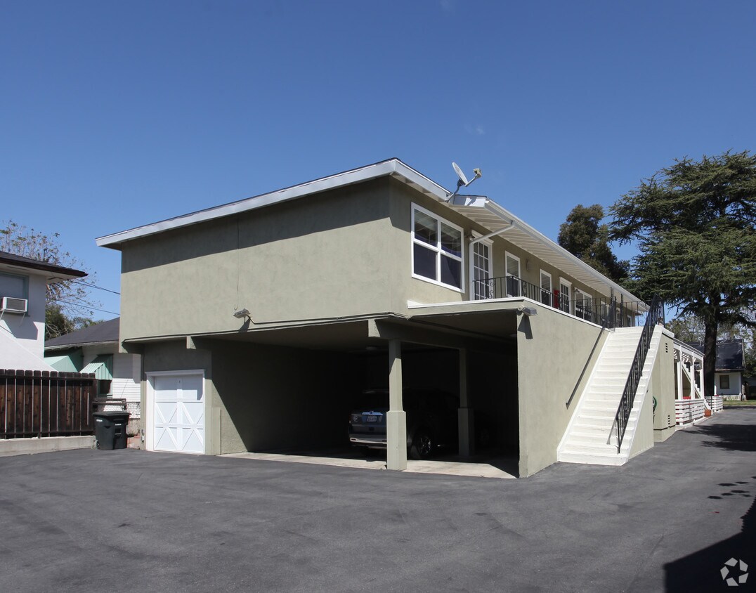 Foto del edificio - 244 N Olive St