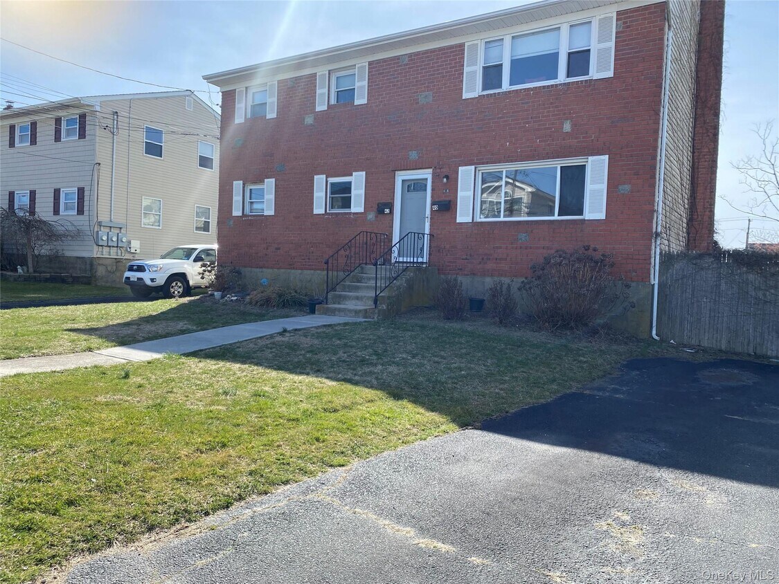 Foto principal - 40 Yacht Club Rd