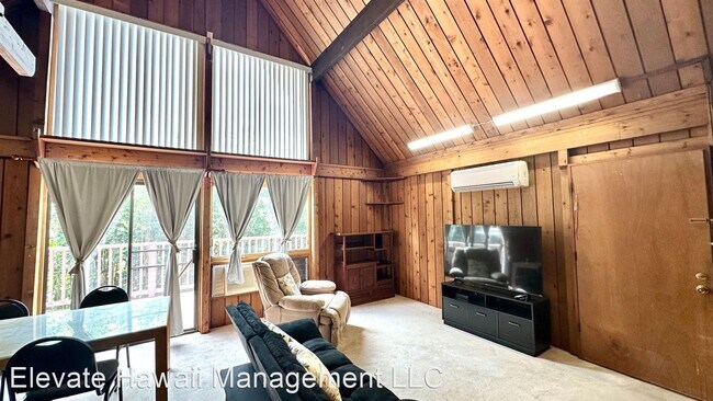 Building Photo - 2 br, 1 bath House - 3027 Manoa Rd