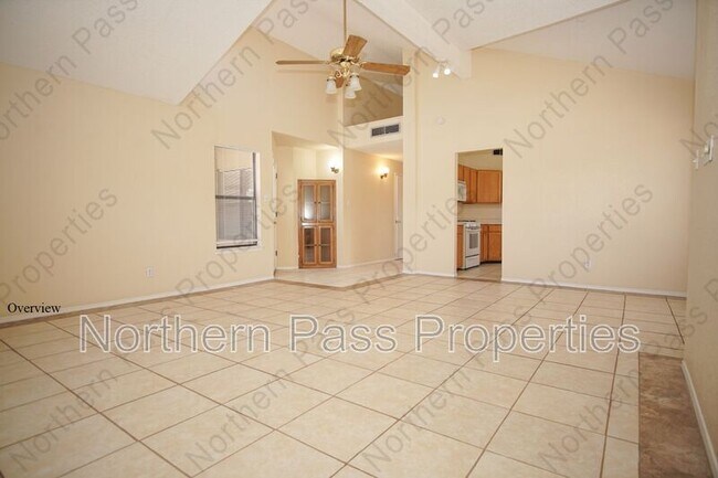 Foto del edificio - 424 Cutler Pl