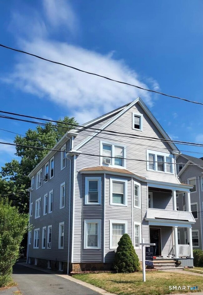 Building Photo - 69 Kimball Dr