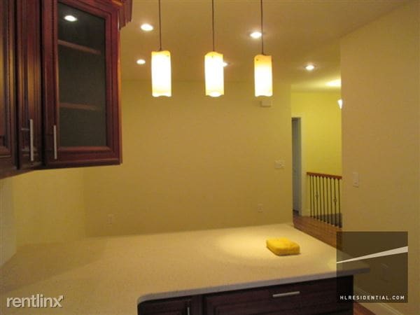 Building Photo - 4324 57th St
