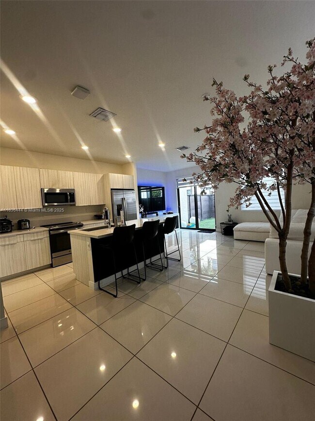 Foto del edificio - 15839 NW 91st Ct