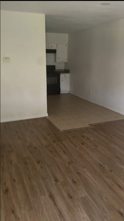 Building Photo - 14411 Pine St