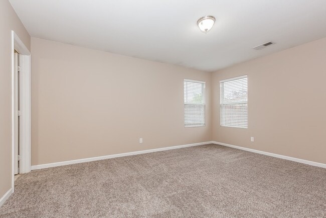 Building Photo - 15434 Mill Valley Dr