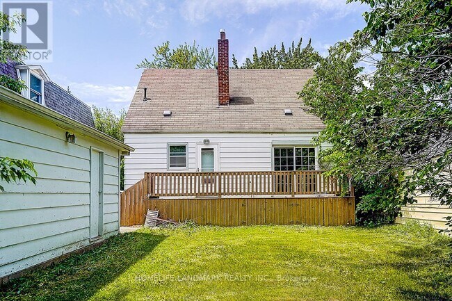 Building Photo - 335 Willowdale Ave