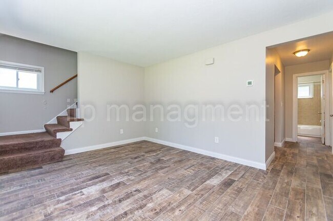 Foto del edificio - 33298 Morris Ave