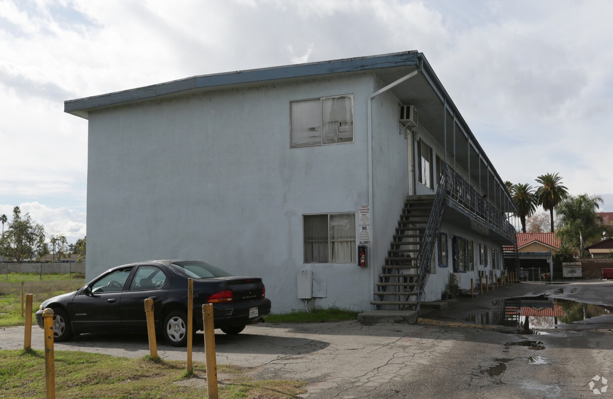 470 Sepulveda - 470 Sepulveda Ave