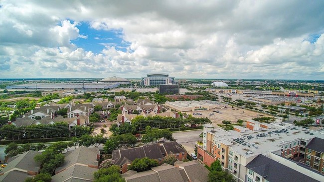 Foto del edificio - 2255 Braeswood Park Dr
