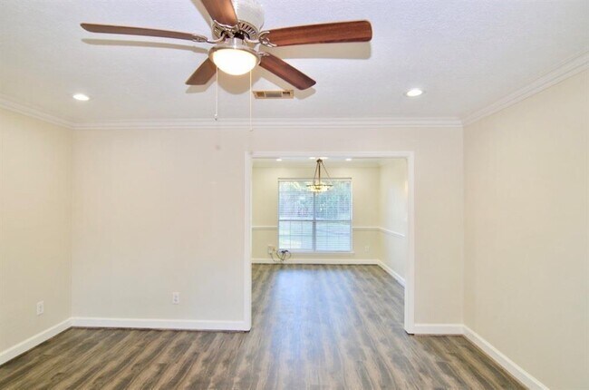 Building Photo - 1114 Knoll Crest Ct