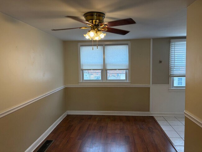 Foto del edificio - Well Maintained Brick Rowhome in Spring Mill Section of Clifton Heights Is Now Available for Lease