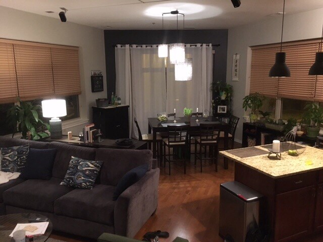 Foto principal - 2915 N Clybourn Ave