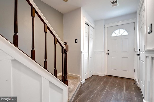 Building Photo - 1544 S Coventry Ln