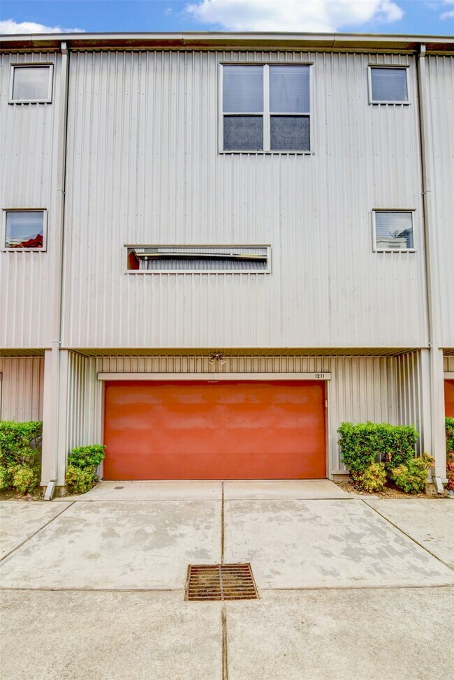 Foto del edificio - 1211 Arthur St