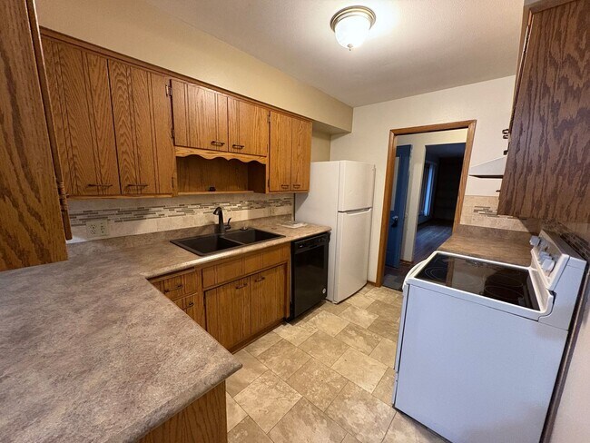 Foto del edificio - 3 Bed 2 Bath