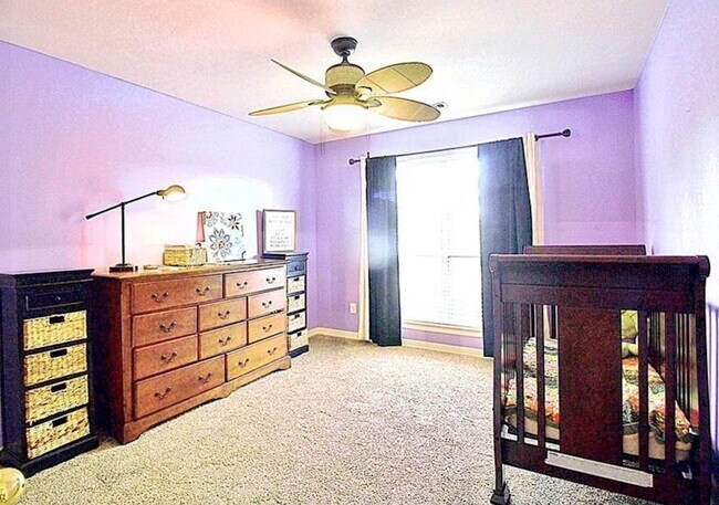 Guest Bedroom 2 - 865 Clayton Rd