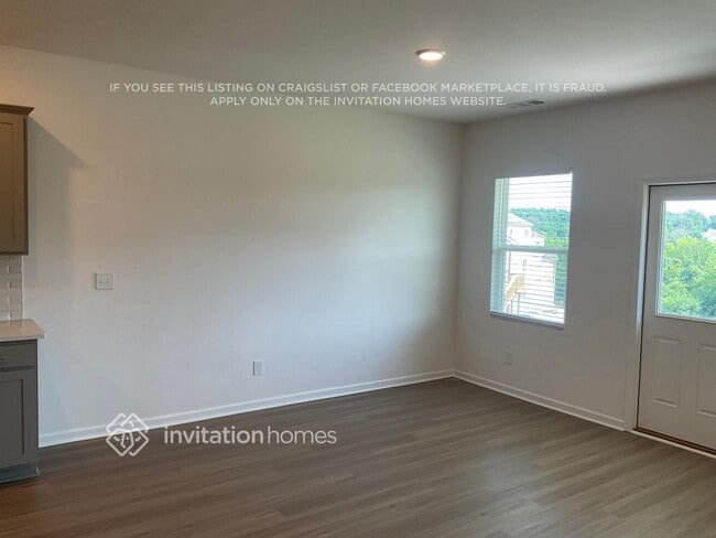 Building Photo - 125 Glacier Wy