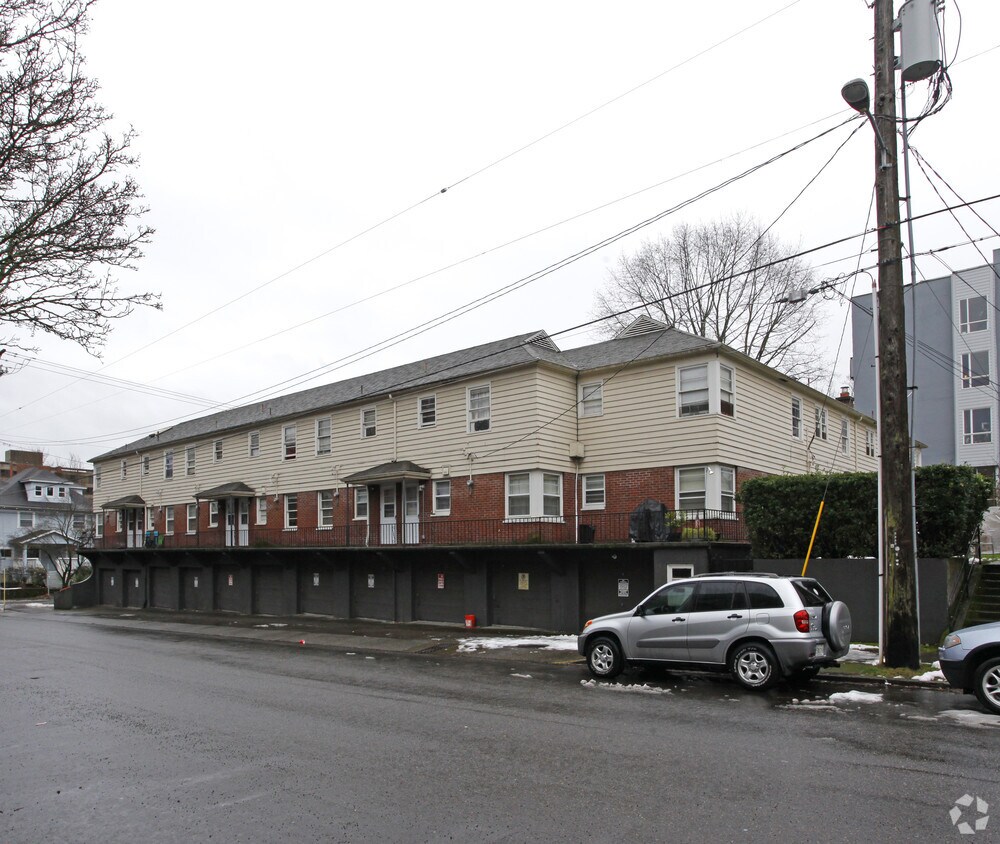 Building Photo - 1223-1247 NW 23rd Ave