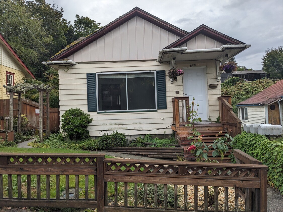 620 Kitsap St, Port Orchard, WA 98366 Townhome Rentals in Port