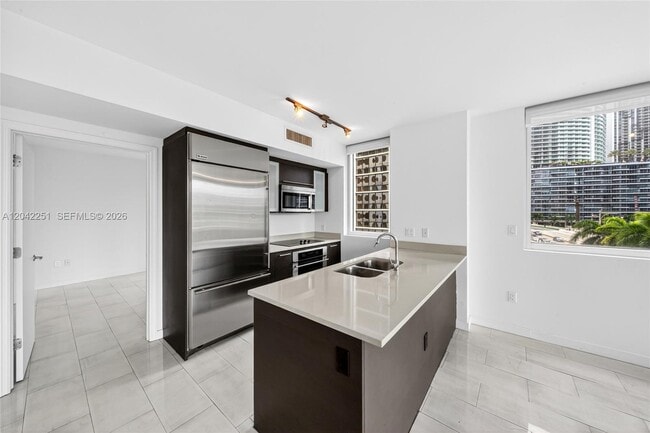 Foto del edificio - 500 Brickell Ave