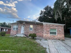 Building Photo - 6946 W Virginia Ave