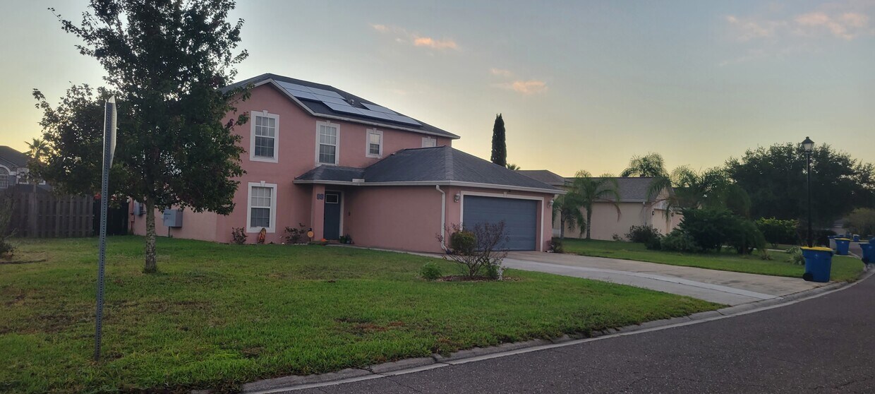 89 Reeding Ridge Dr W, Jacksonville, FL 32225 House for Rent in Jacksonville, FL