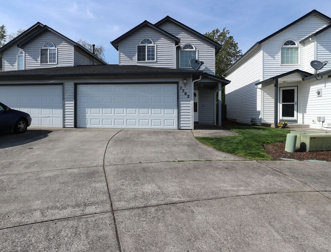 Foto del edificio - 3 Bedroom Townhouse near Vancouver Mall! (...