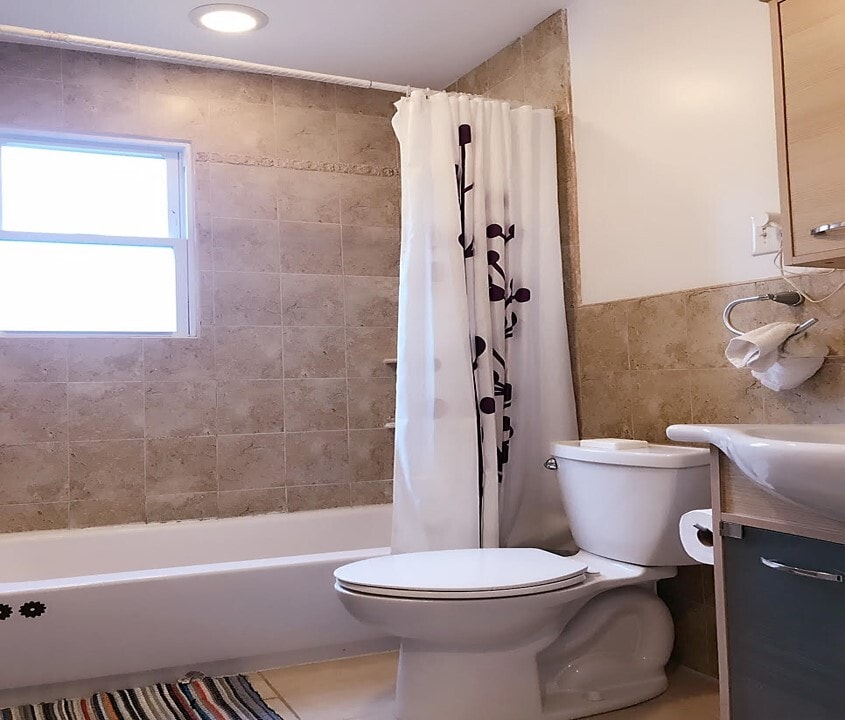 Photo - 126 Hopkins Ave (Jersey City, NJ)