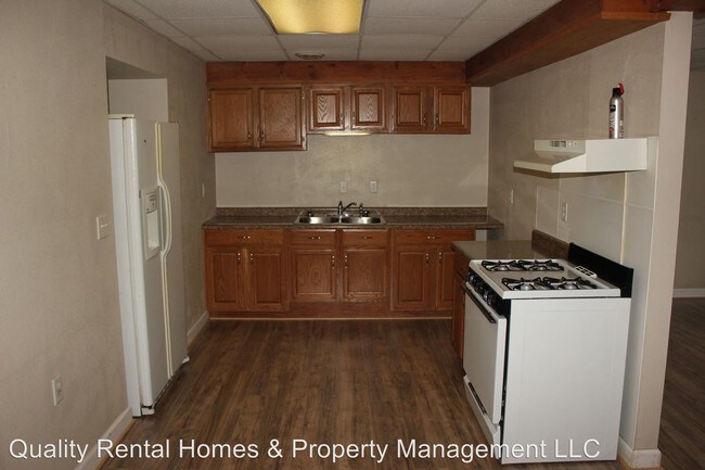 Building Photo - 8094 N Clio Rd