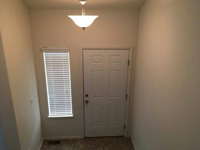 Building Photo - Beautiful 4 Bedroom Two-Story Home in Windsor!