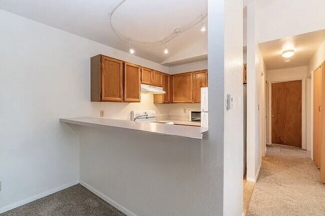 Foto del edificio - "Charming 2-Bed, 2-Bath Apartment in Boulder – Spacious 920 Sq Ft Gem!"