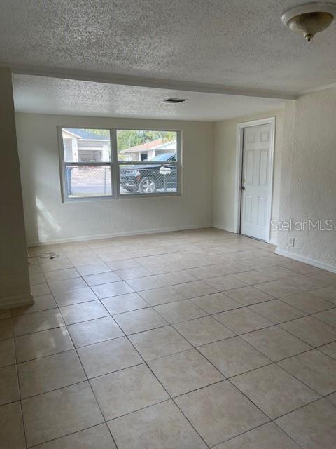 Building Photo - 4103 E Comanche Ave