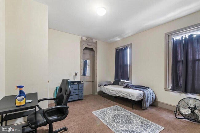 Foto del edificio - 1906 N 17th St