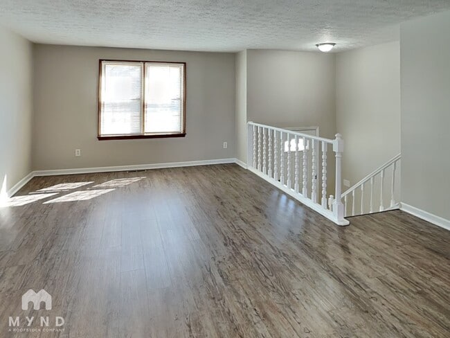 Building Photo - 545 Pickerington Hills Dr