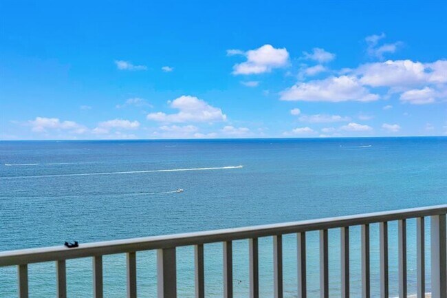 Foto del edificio - 750 N Ocean Blvd