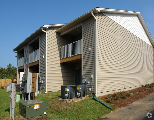 Foto del edificio - 53-53 Robys Dr