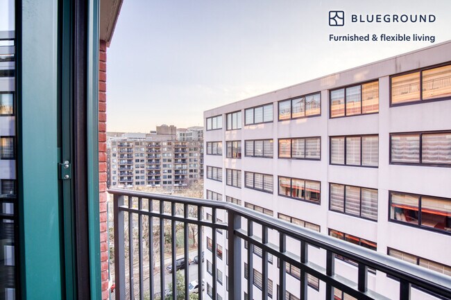 Foto del edificio - 1301 M St NW