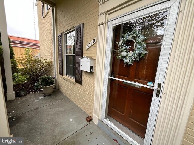 Foto del edificio - 3719 Ingalls Ave