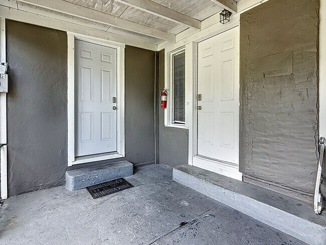 Foto del edificio - 618 17th Ave S