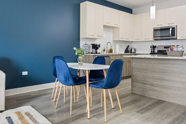 Foto del edificio - 28294 Ferry Rd