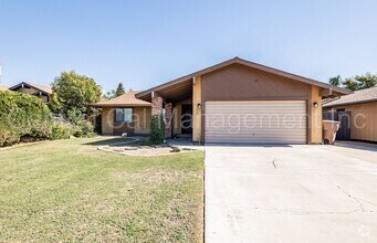 Building Photo - 4105 Thatch Ave