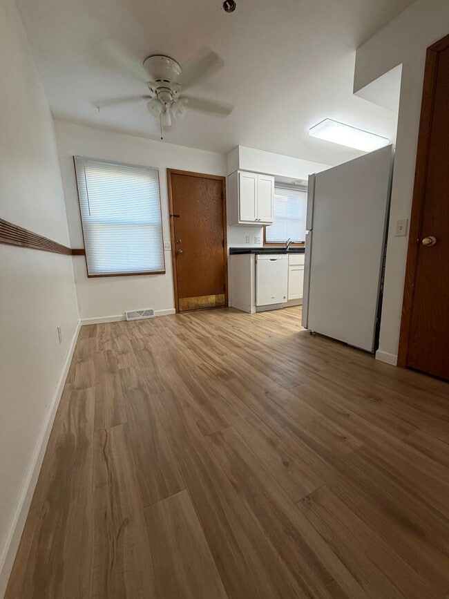 Building Photo - 4314 Lumley Rd
