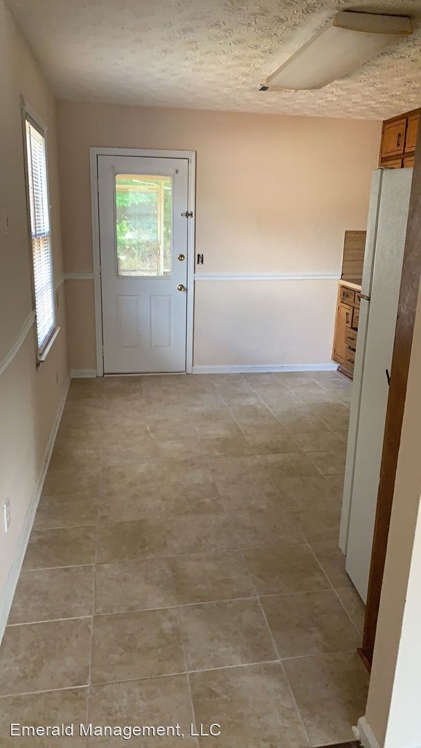 Foto del edificio - 211-213 Scarlet Way