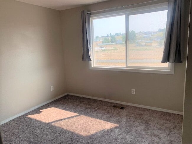 Building Photo - 4 bedroom rental in Spring Creek