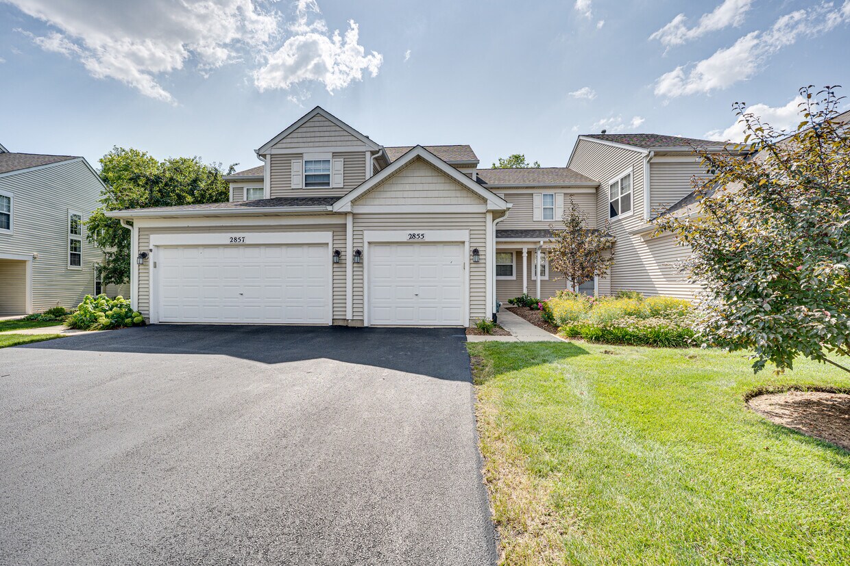 Primary Photo - 2855 Vernal Ln