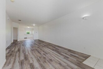 Building Photo - 5612 Rose Garden Rd