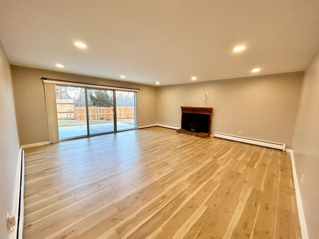 Foto del edificio - 909 Terrace St
