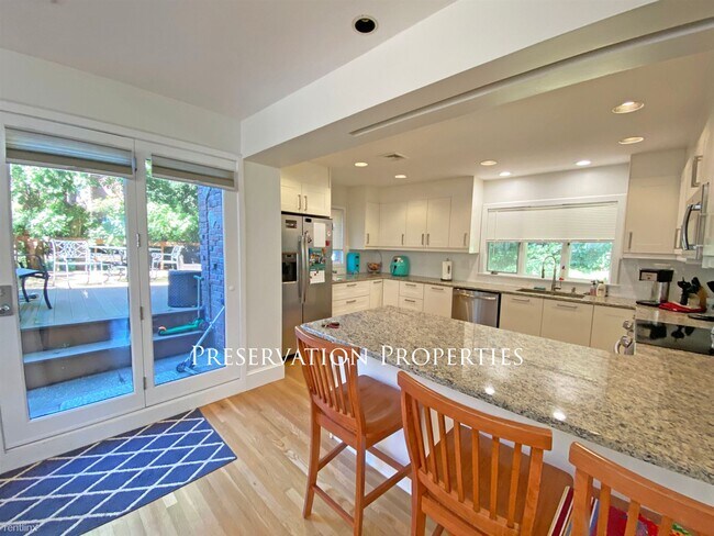Building Photo - 3 br, 3.5 bath House - 28 Laudholm Rd