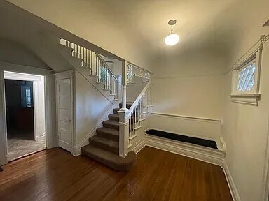 Foto del edificio - 2723 Kenwood Ave