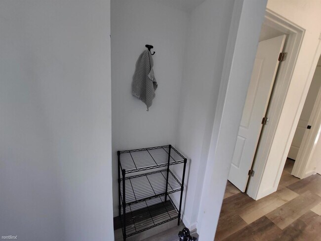 Foto del edificio - 4 br, 1 bath House - 509 Franklin Street